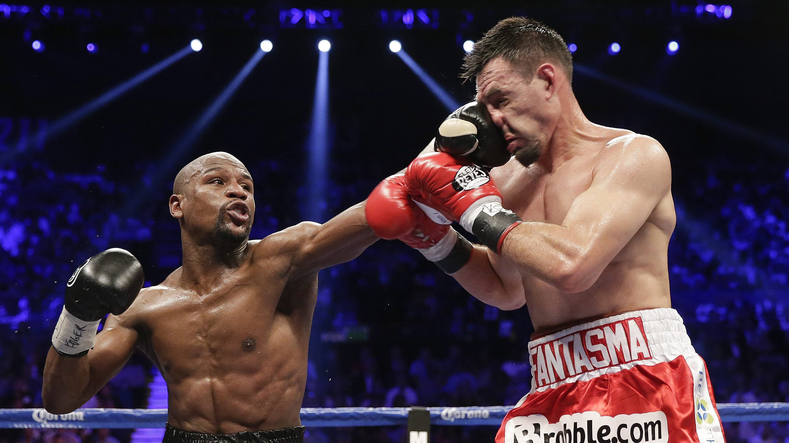 巴萨战术灵活多变，青年才俊全面爆发，巴萨最经典的比赛