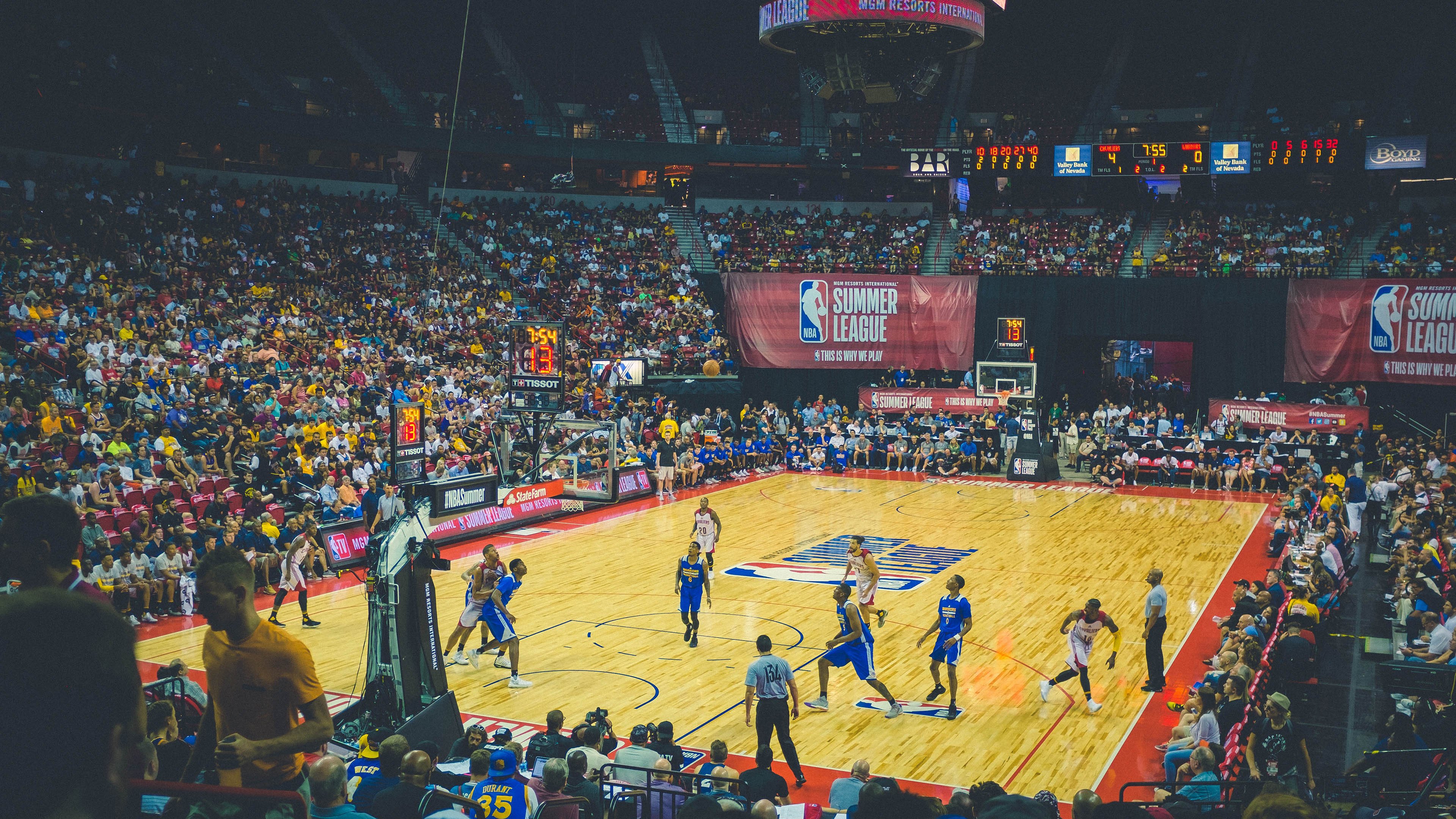 星空体育官网首页-公牛队士气提升，期待打入季后赛，公牛队的比赛